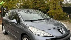 Bianco Usata 2008 Peugeot 207 Tre volumi | 3700 € (Buon prezzo)
