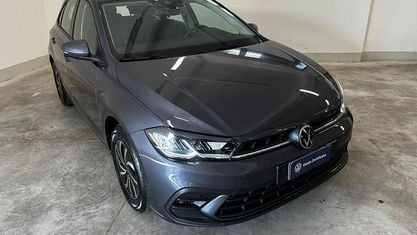 Usata VW Polo Life 95 CV (69 kW) 2023 Grigio scuro Berlina