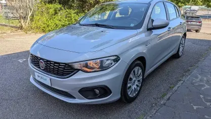 Usata Fiat Tipo Business 120 CV (88 kW) 2016 Argento Berlina