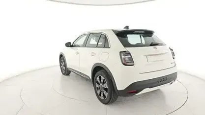 Usata Fiat 600 110 CV (80 kW) 2025 Bianco SUV