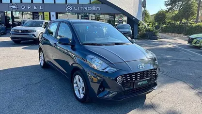 Grigio Usata 2022 Hyundai i10 Due volumi | 11.900 € (Buon prezzo)