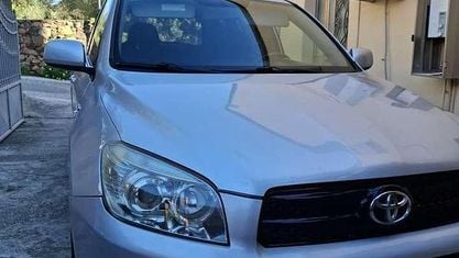 Usata Toyota RAV4 Sol 136 CV (100 kW) 2006 Grigio SUV