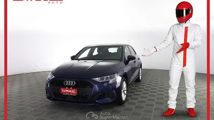 Usata Audi A3 116 CV (85 kW) 2022 Blu navarra Berlina