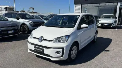 Begagnad VW up! move up! 60 HK (44 kW) 2017 Vit Halvkombi