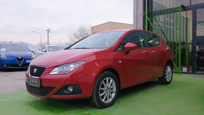 Usata Seat Ibiza 75 CV (55 kW) 2011 Rosso Berlina