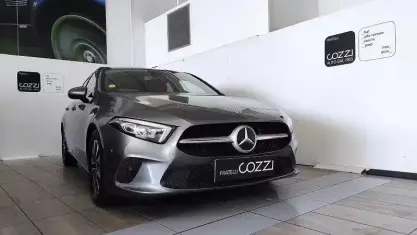Usata Mercedes A180 Business 116 CV (85 kW) 2022 Grigio Berlina