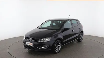 Usata 2014 VW Polo Comfortline Tre volumi | 9699 € (Cara)