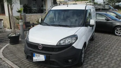 Usata Fiat Doblò 120 CV (88 kW) 2019 Bianco Monovolume