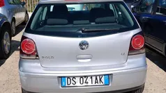 Grigio Usata 2009 VW Polo Comfortline Tre volumi | 3850 € (Super prezzo)