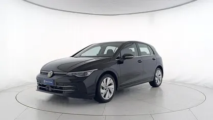 Usata VW Golf Style 150 CV (110 kW) 2025 Grenadill black metallizzato Berlina