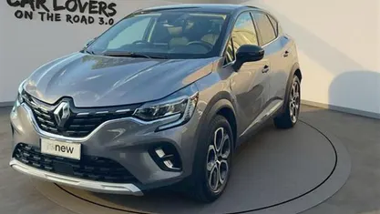 Usata Renault Captur Techno 101 CV (74 kW) 2023 Grigio scuro SUV