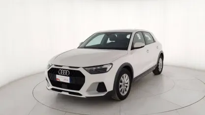 Usata Audi A1 Sportback Business 95 CV (69 kW) 2025 Bianco pastello Utilitaria