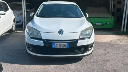 Usata Renault Mégane III 110 CV (80 kW) 2013 Bianco Berlina