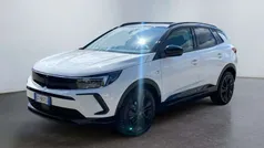 Bianca tetto nero Usata 2024 Opel Grandland X S SUV | 26.900 € (Ottimo prezzo)
