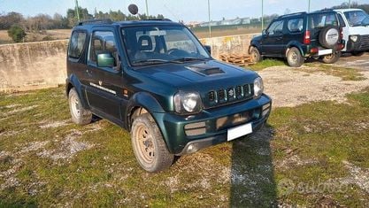 Usata Suzuki Jimny 86 CV (63 kW) 2007 Verde SUV