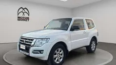 Bianco Usata 2016 Mitsubishi Pajero SUV | 24.500 € (Buon prezzo)