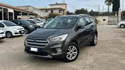 Usata Ford Kuga Business Edition 120 CV (88 kW) 2019 Grigio SUV