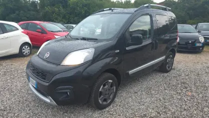 Usata Fiat Qubo Trekking 95 CV (69 kW) 2017 Nero Monovolume