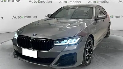 Usata BMW 530e M Sport 292 CV (214 kW) 2023 Grigio Berlina