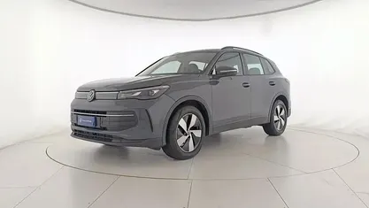Grigio Usata 2024 VW Tiguan Life SUV | 36.400 € (Buon prezzo)