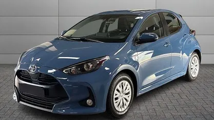 Usata Toyota Yaris Hybrid Active 116 CV (85 kW) 2021 Blu Utilitaria