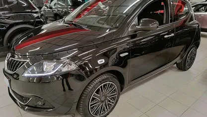 Usata 2022 Lancia Ypsilon Gold Utilitaria | 11.900 € (Buon prezzo)