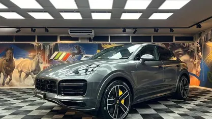 Usata Porsche Cayenne Turbo S 549 CV (403 kW) 2021 Grigio SUV