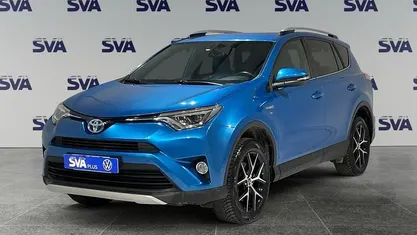 Usata 2016 Toyota RAV4 Hybrid Lounge SUV | 17.900 € (Buon prezzo)