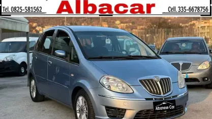Usata Lancia Musa 90 CV (66 kW) 2008 Blu Monovolume