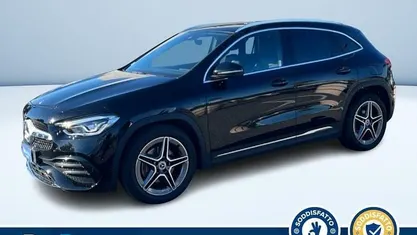 Nero metallizzato Usata 2023 Mercedes GLA180 Premium SUV | 35.400 € (Buon prezzo)