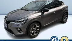Grigio Usata 2021 Renault Captur Intens SUV | 17.400 € (Buon prezzo)