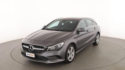 Begagnad Mercedes CLA200 Shooting Brake Executive 135 HK (99 kW) 2018 Grå Kombi