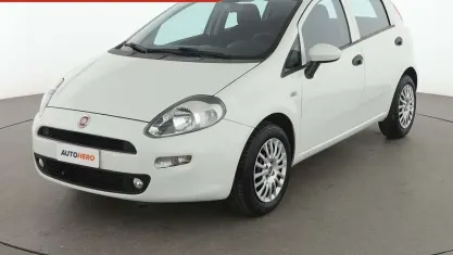 Usata Fiat Punto Street 75 CV (55 kW) 2015 Bianco Utilitaria