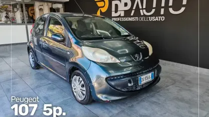 Usata Peugeot 107 68 CV (50 kW) 2007 Nero Utilitaria