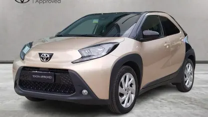 Käytetty Toyota Aygo X Trend 72 HP (52 kW) 2022 Harmaa Katumaasturi
