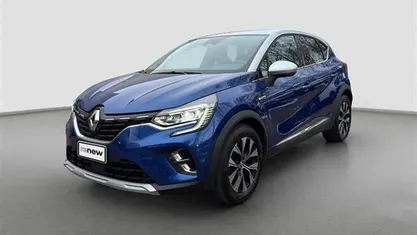 Usata Renault Captur Techno 145 CV (106 kW) 2022 Blu scuro SUV