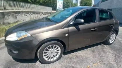 Usata Fiat Bravo Emotion 120 CV (88 kW) 2008 Marrone Utilitaria