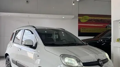 Usata Fiat Panda Lounge 85 CV (62 kW) 2015 Bianco Utilitaria