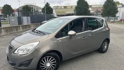 Usata Opel Meriva 120 CV (88 kW) 2013 Monovolume
