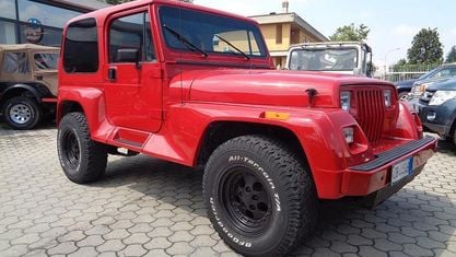 Begagnad Jeep Wrangler 185 HK (136 kW) 1991 Röd SUV