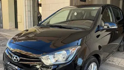 Usata Hyundai i20 Edition 86 CV (63 kW) 2013 Nero Utilitaria