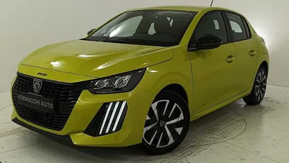 Giallo Usata 2024 Peugeot 208 Style Utilitaria | 16.500 € (Buon prezzo)