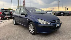 Usata 2002 Peugeot 307 Tre volumi | 1500 € (Buon prezzo)