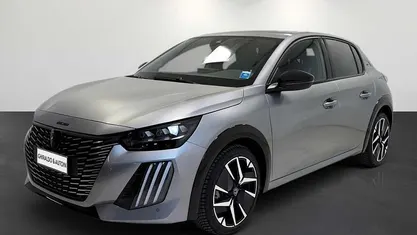 Grigio Usata 2024 Peugeot 208 GT Due volumi | 16.100 € (Buon prezzo)
