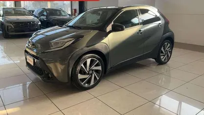 Usata Toyota Aygo X Lounge 72 CV (52 kW) 2022 Nero SUV