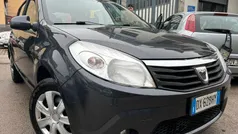 Nero Usata 2009 Dacia Sandero Lauréate Due volumi | 3000 € (Ottimo prezzo)