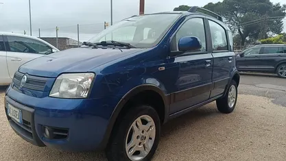 Occasion Fiat Panda 4x4 Climbing 75 ch (55 kW) 2006 Bleue Citadine