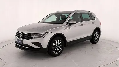 Usata 2023 VW Tiguan Life SUV | 23.900 € (Super prezzo)