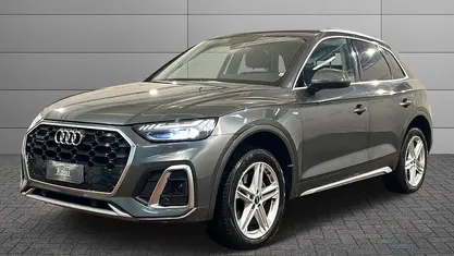 Usata Audi Q5 Advanced 204 CV (150 kW) 2021 Blu metalizzato SUV