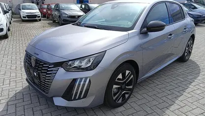 Grigio Nuova 2025 Peugeot 208 Allure Due volumi | 20.500 € (Buon prezzo)
